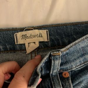 Madewell High-Rise Slim Boyjean in Melbourne Wash Distressed EUC Size 25